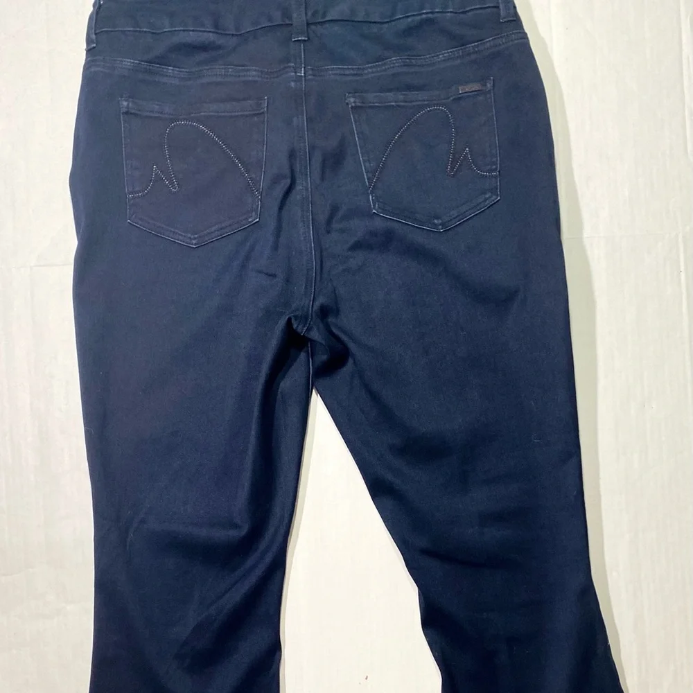Melissa McCArthy Seven7 Dark Wash Micro Flare 70’s Inspired Jeans Size 16 W - Picture 5 of 16
